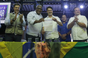ANDERSON E GILSON RECEBEM APOIO DO PREFEITO DE BARREIROS EM ATO DA CARAVANA SIMBORA MUDAR PERNAMBUCO