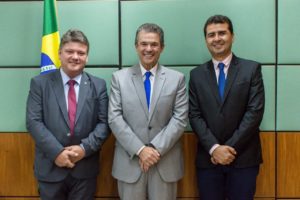 EM BRASÍLIA, SILENO SE REÚNE COM MINISTROS PERNAMBUCANOS PARA TRATAR DE DEMANDAS MUNICIPAIS