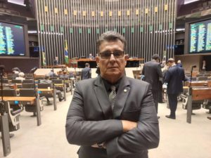 DEPUTADO MEIRA QUER HOMENAGEM A PROFESSORA ASSASSINADA EM ESCOLA DE SÃO PAULO