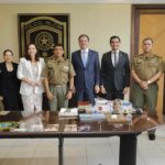 COMANDO GERAL DA PMPE RECEBE FERNANDO RIBEIRO LINS EM VISITA INSTITUCIONAL