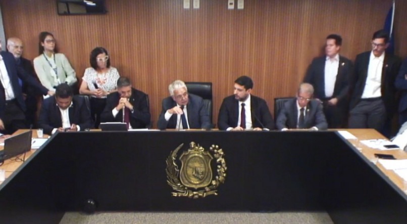 1_cclj_votacao_faixas_salariais_alepe-26809435