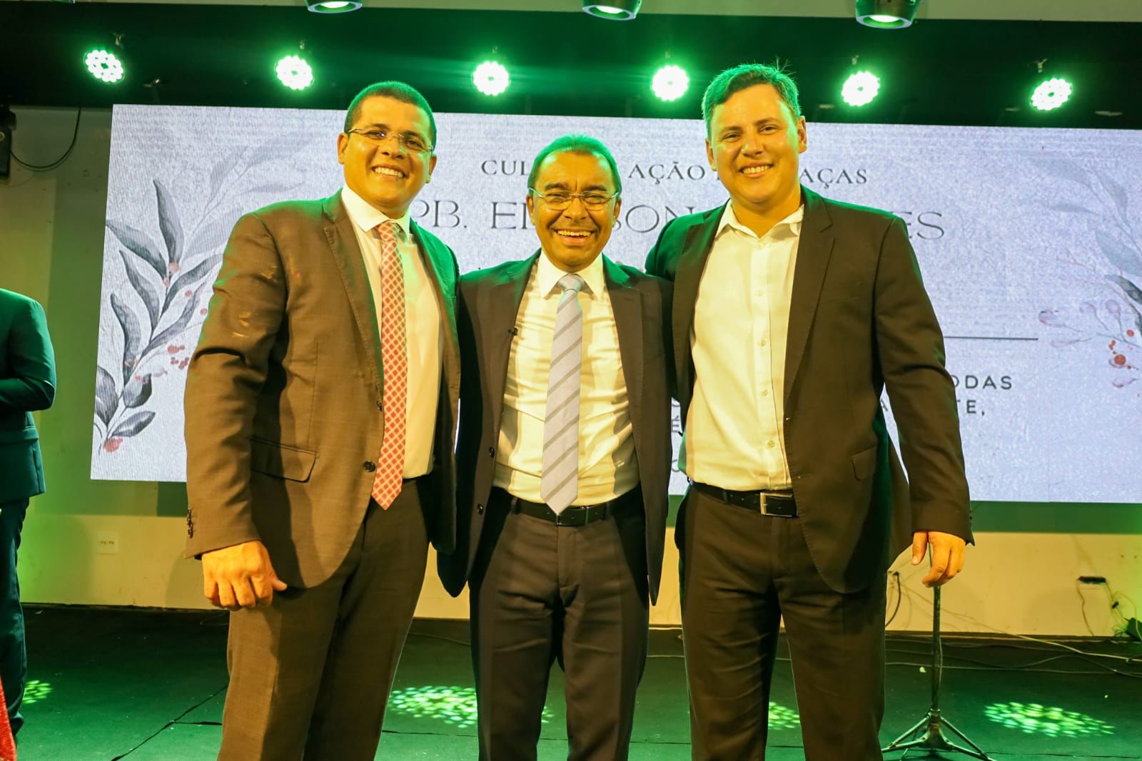 CFCBC7B5-923A-4D46-881E-F146F1FCE3FB