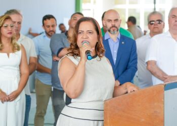 PREFEITA DO IPOJUCA, CÉLIA SALES, ENTREGA ESCOLA DE GRANDE PORTE EM NOSSA SENHORA DO Ó