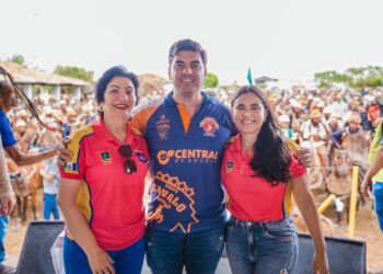 KAIO MANIÇOBA RECEBE LIDERANÇAS POLÍTICAS NOS FESTEJOS DE BOM JESUS DOS AFLITOS E NA 66ª MISSA DO VAQUEIRO EM FLORESTA