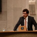 1200x_0.049914001736537550