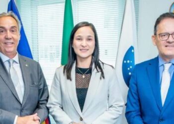 OAB-PE-e-FPF-alinham-detalhes-da-audiencia-publica-sobre-a-violencia-no-futebol-no-Estado-Foto-Sandokan-Xavier-OAB-PE-e1740156041818-660x330