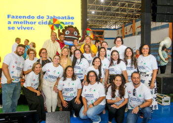MANO MEDEIROS RECEBE PROFESSORES PARA AS BOAS-VINDAS DO ANO LETIVO DE 2025