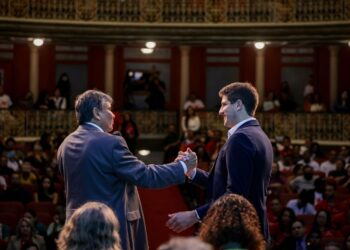 Prefeito-Joao-Campos-e-o-ministro-Wellington-Dias-assinaram-acordos-entre-Recife-e-Governo-Federal-Foto-Edson-Holanda-PCR