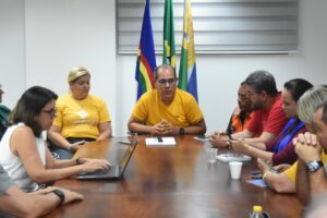 MANO MEDEIROS E ANDREIA MEDEROS FICARAM O DOMINGO DE PLANTÃO NA PREFEITURA