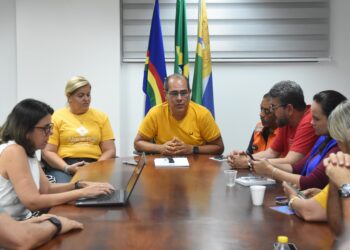 MANO MEDEIROS E ANDREIA MEDEROS FICARAM O DOMINGO DE PLANTÃO NA PREFEITURA