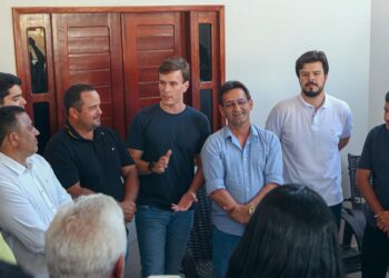 Pre-candidato-ao-Senado-Miguel-Coelho-intensifica-agenda-no-Araripe-recebe-apoios-e-defende-um-mandato-voltado-as-demandas-do-interior