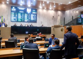 05.01-PLENARIA-EXTRAORDINARIA-7-RG-6-de-9-1-1024x683