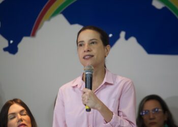 GOVERNADORA RAQUEL LYRA ABRE 9º CONGRESSO DA AMUPE E DESTACA COMPROMISSO COM MUNICÍPIOS caa9b78e-7e57-4a3a-9f37-8c7c458f65d7