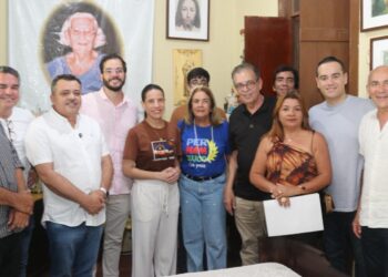 GOVERNADORA RAQUEL LYRA VISITA MACAPARANA E VAI AO MUSEU ANITA MORAIS raquel e antonio morais