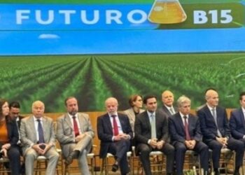 REUNIÃO DEFINE NOVO PERCENTUAL DE ETANOL NA GASOLINA reuniao-extraordinaria-cnpe-foto-divulgacao-Q5OzMx_400x400